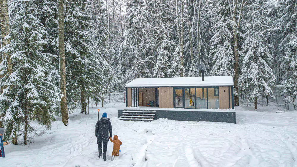 Модульный дом в зимнюю погоду